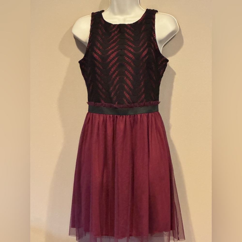 Brand new!! Women’s dress w/ tags